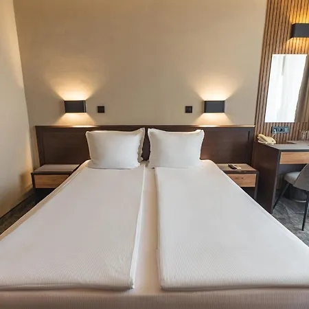 Kalithea Family Hotell 3*