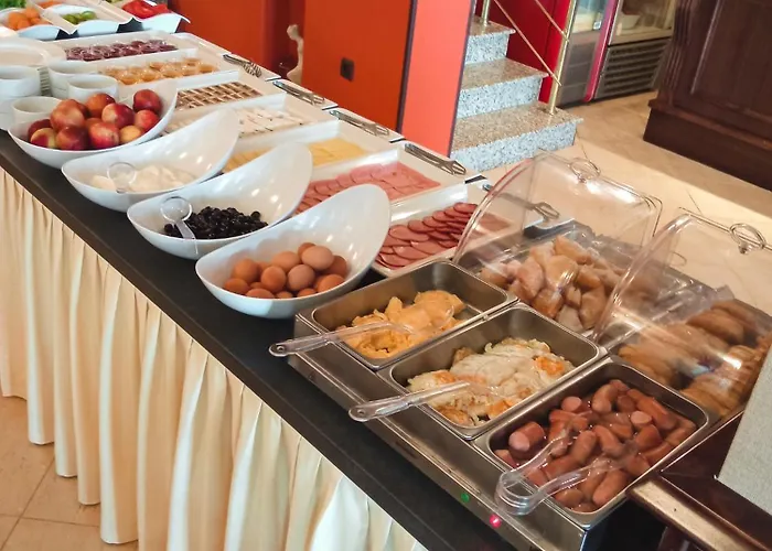 מלון Kalithea Family 3*